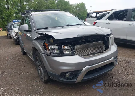 2015 Dodge Journey Crossroad z USA, uszkodzony, nr VIN 3C4PDCGG8FT632182